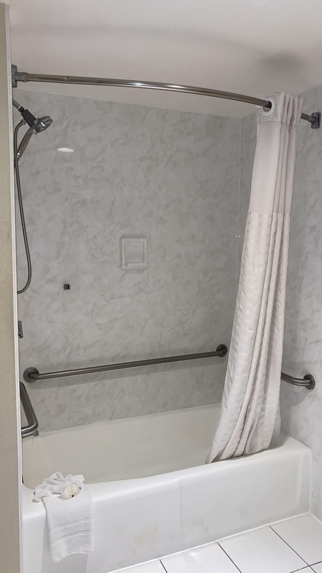 Quality Inn Riverside Near Ucr And Downtown Bagian luar foto