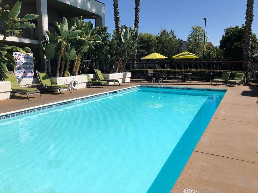 Quality Inn Riverside Near Ucr And Downtown Bagian luar foto